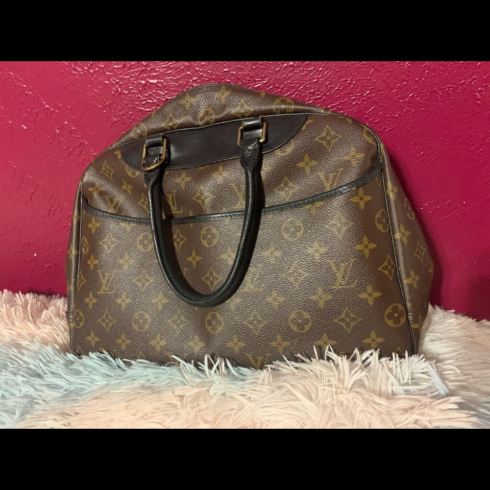 Lv purse